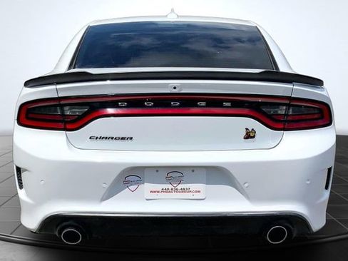Used 2022 Dodge Charger Scat Pack RWD image 9
