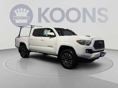 Used 2020 Toyota Tacoma TRD Sport AWD/4WD image 10