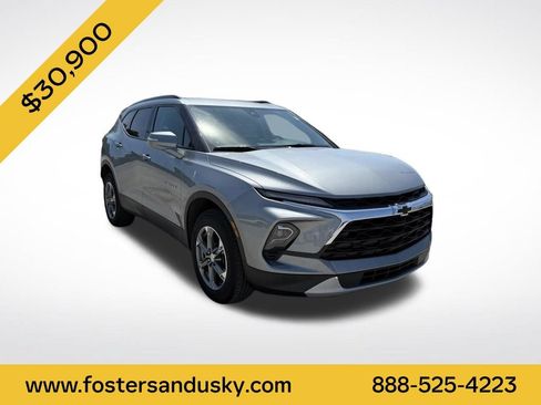 Used 2024 Chevrolet Blazer LT w/ LPO, Black Grille Bar Package FWD image 8