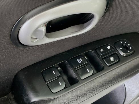 Used 2016 Kia Soul w/ Convenience Package FWD image 21