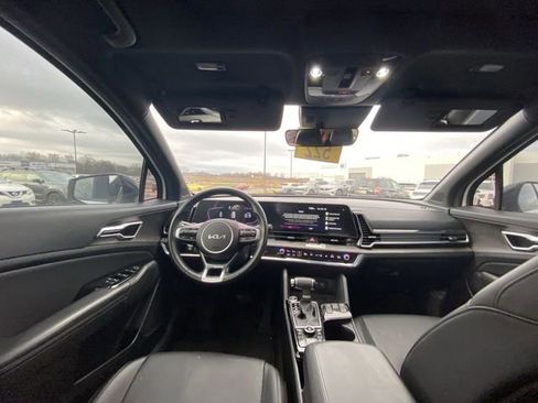 Certified 2023 Kia Sportage X-Line w/ X-Line Premium Package image 5