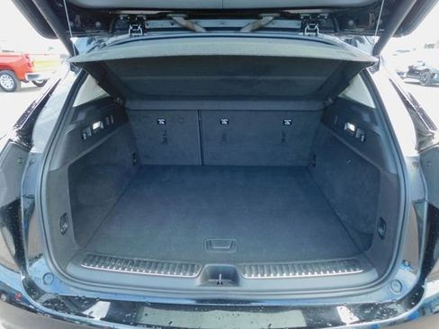 Used 2021 Buick Envision Essence w/ Technology Package I image 11