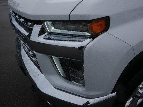 Used 2022 Chevrolet Silverado 3500 LTZ AWD/4WD image 15