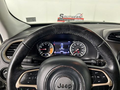 Used 2017 Jeep Renegade Trailhawk AWD/4WD image 14