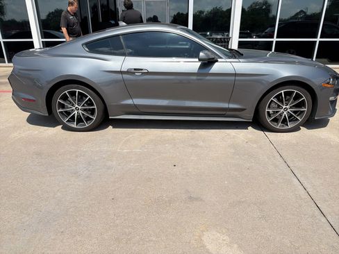 Used 2022 Ford Mustang Coupe w/ Equipment Group 101A RWD image 5