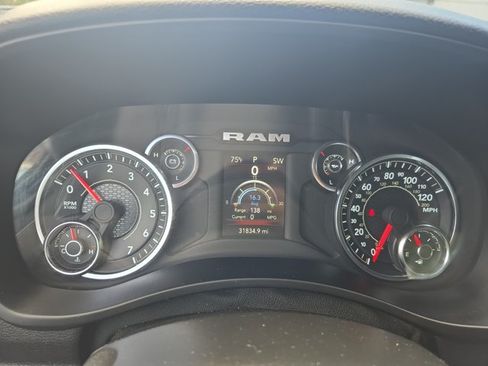 Used 2024 RAM 2500 Big Horn w/ Sport Appearance Package AWD/4WD image 28