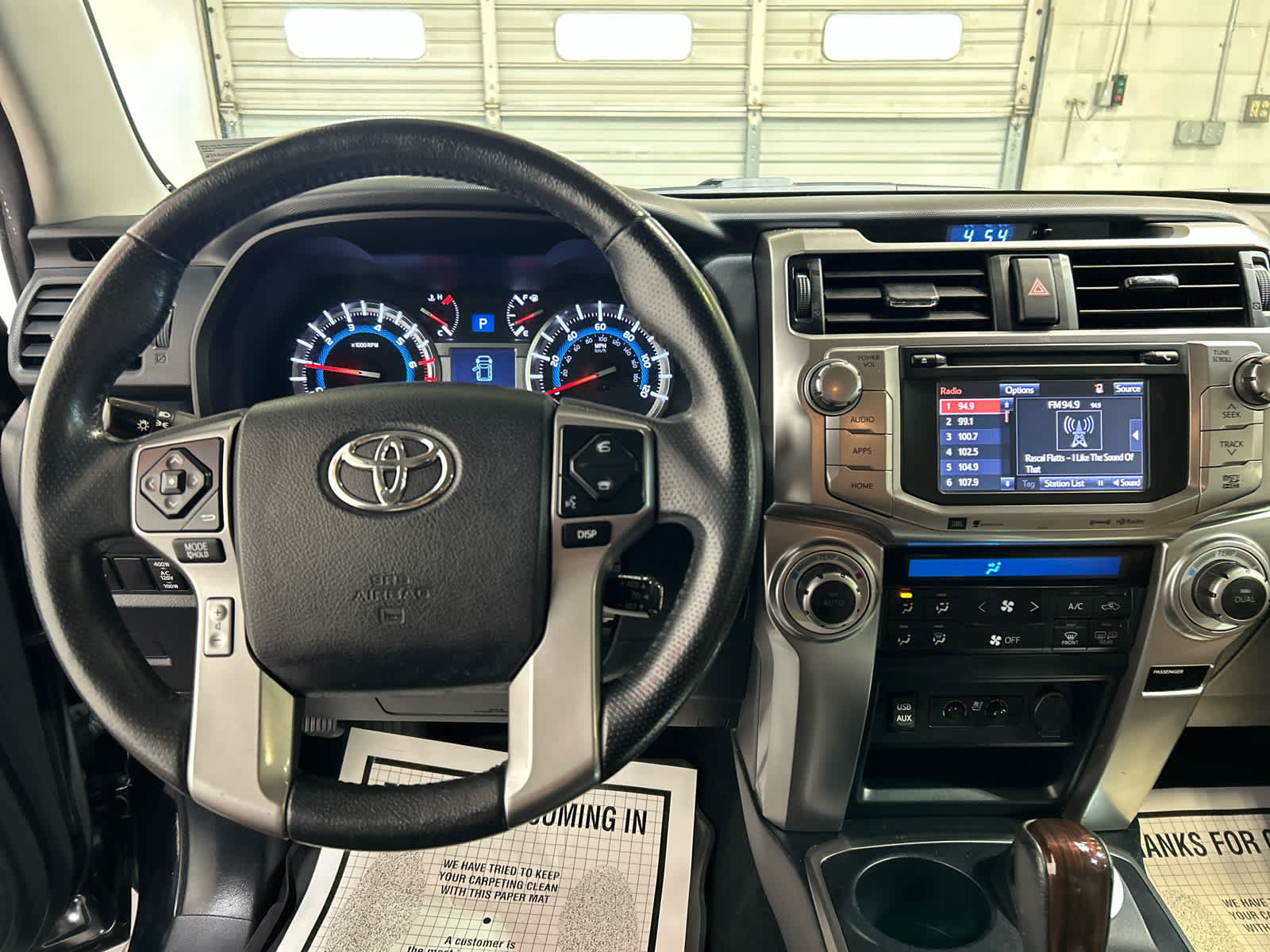 Used 2018 Toyota 4Runner Limited AWD/4WD image 24