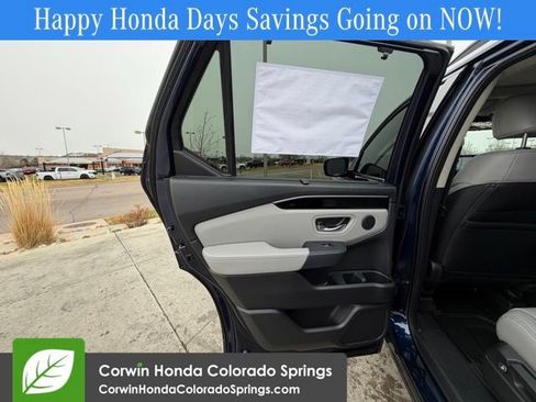 New 2025 Honda Pilot Touring image 15
