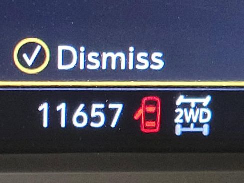 Certified 2025 Cadillac XT6 Premium Luxury image 3