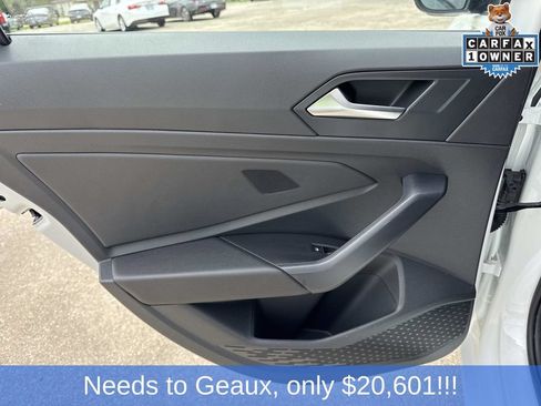 Used 2025 Volkswagen Jetta Sport FWD image 31