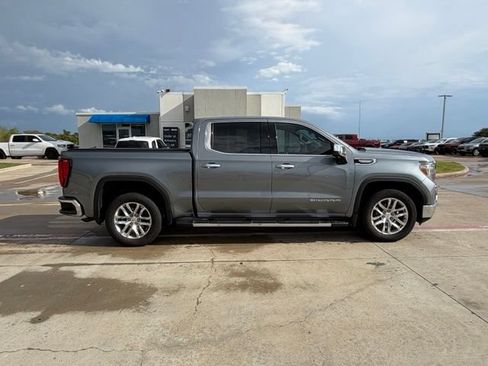 Used 2020 GMC Sierra 1500 SLT RWD image 2