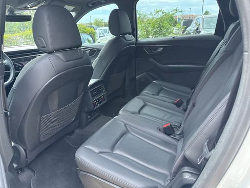 Used 2022 Audi Q7 3.0T Premium Plus image 10
