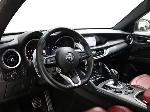 Used 2023 Alfa Romeo Stelvio Veloce AWD/4WD image 13