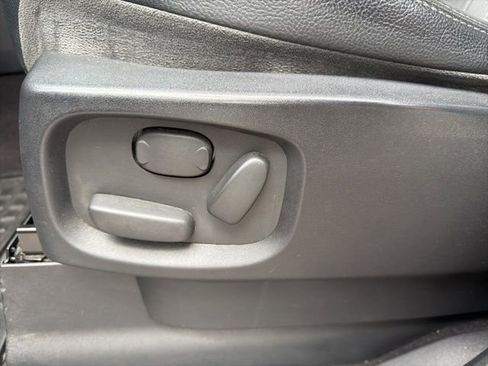 Used 2013 Land Rover LR4 HSE image 28