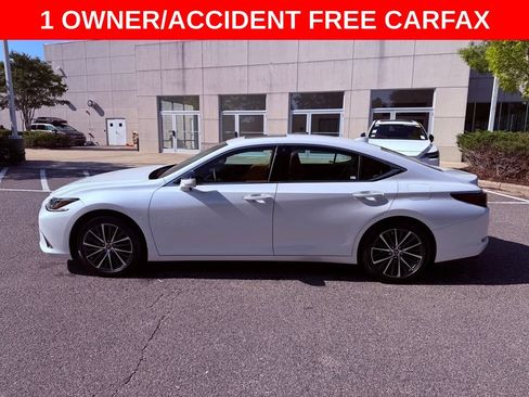Used 2024 Lexus ES 350 w/ Premium Package FWD image 4