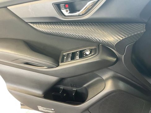 Used 2024 Subaru Ascent Premium w/ Convenience Package image 16