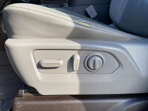 Used 2021 GMC Sierra 1500 SLT image 13