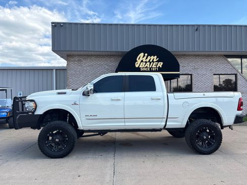 Used 2024 RAM 2500 Limited image 2