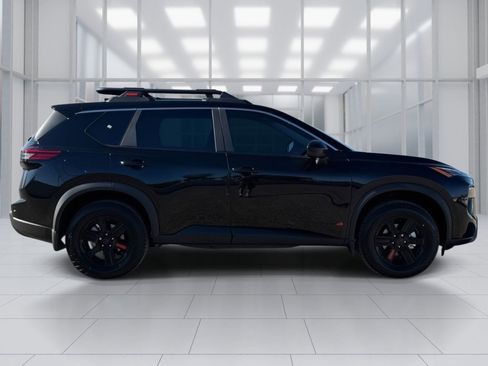 New 2026 Nissan Rogue SV image 5