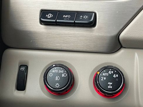 Used 2016 GMC Yukon XL Denali image 34