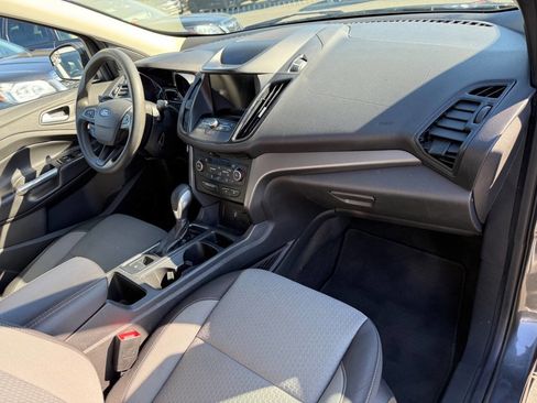 Used 2019 Ford Escape SE image 13