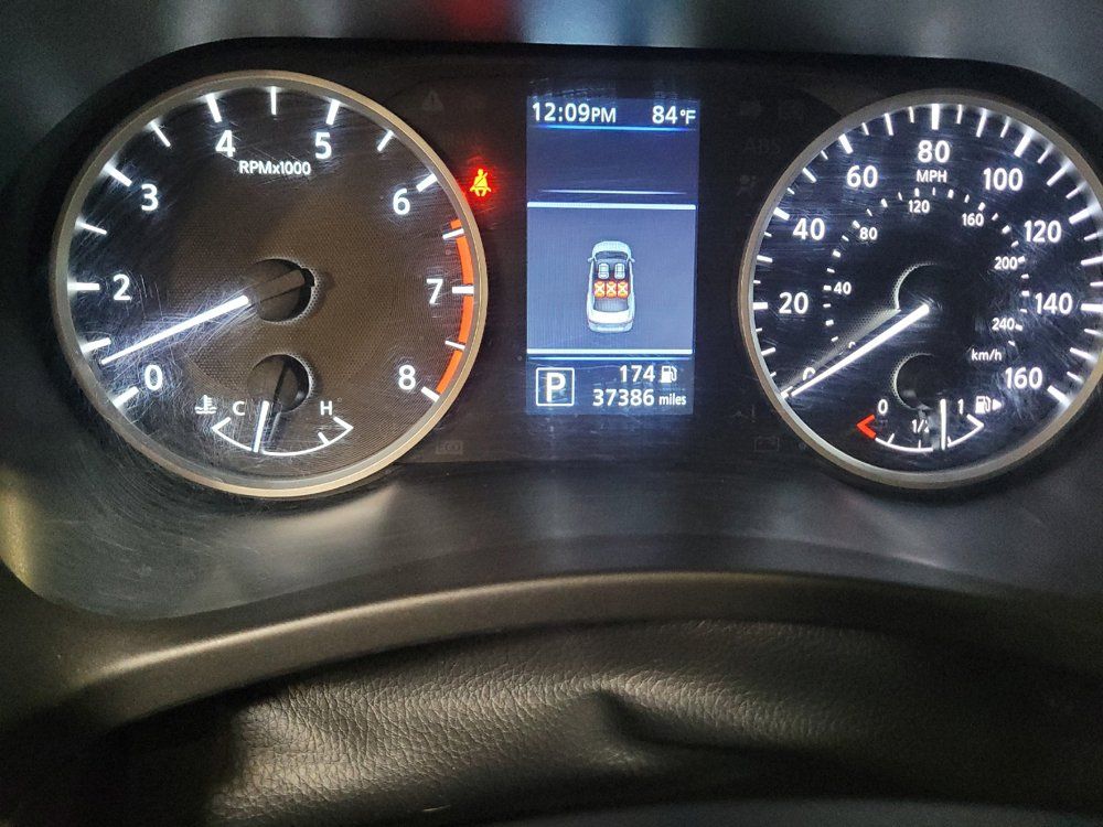 Used 2025 Nissan Sentra S FWD image 23
