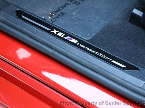 Used 2024 BMW X6 M Competition image 38