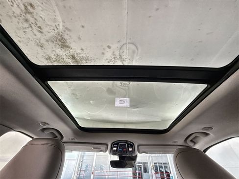 Used 2023 Jeep Grand Cherokee Overland image 24