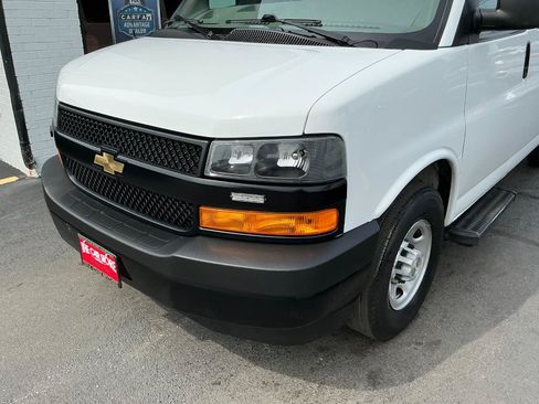 Used 2023 Chevrolet Express 2500 LS RWD image 28