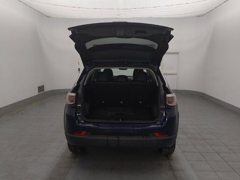 Used 2018 Jeep Compass Latitude w/ Cold Weather Group image 29