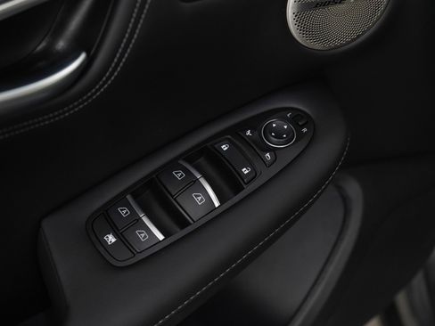 Used 2025 INFINITI QX55 Essential image 21