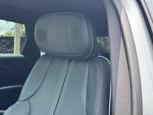 Used 2026 Cadillac Lyriq Signature Luxury w/ Nappa Leather Package AWD/4WD image 14