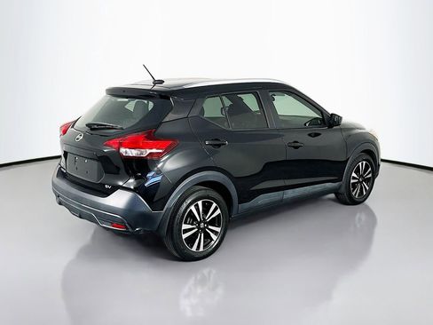 Used 2019 Nissan Kicks SV FWD image 7