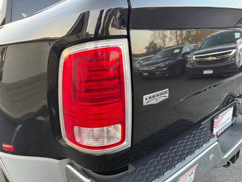 Used 2018 RAM 3500 Laramie image 10