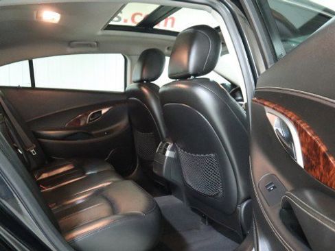 Used 2012 Buick LaCrosse Premium image 11