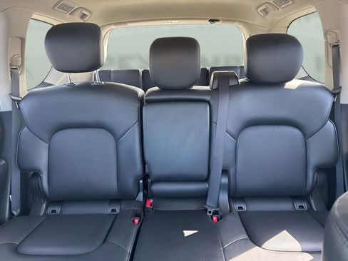Used 2024 Nissan Armada SL AWD/4WD image 13