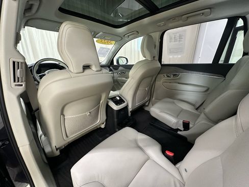 Used 2025 Volvo XC90 T8 Plus w/ Protection Package Premier AWD/4WD image 24