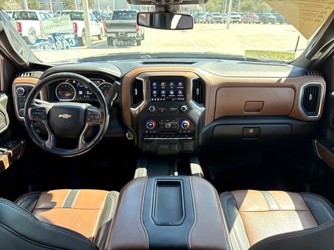 Used 2019 Chevrolet Silverado 1500 High Country w/ Safety Package II image 7