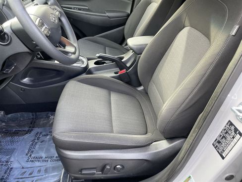 Used 2023 Hyundai Kona SEL image 12