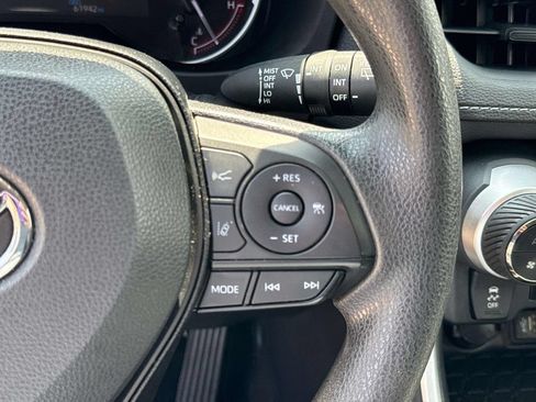 Used 2024 Toyota RAV4 XLE FWD image 22