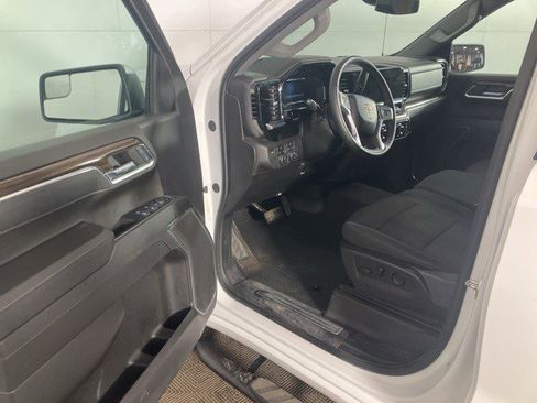 Certified 2024 Chevrolet Silverado 1500 LT image 12