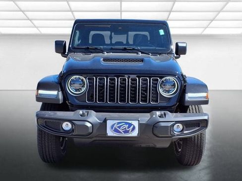 New 2025 Jeep Gladiator Sport image 22