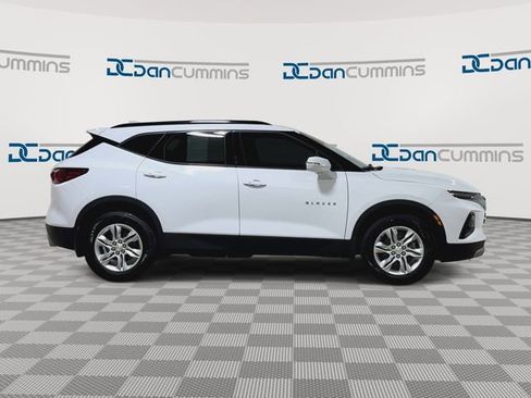 Used 2021 Chevrolet Blazer LT FWD image 2
