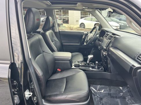 Used 2023 Toyota 4Runner TRD Off-Road Premium image 27