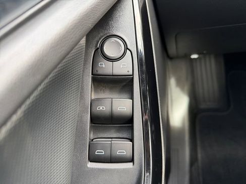 Used 2025 Chevrolet Equinox LT image 16