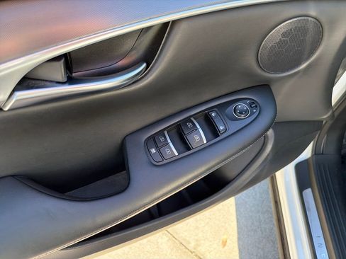 Used 2022 INFINITI QX50 Pure image 16