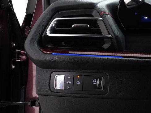 Used 2025 Chevrolet Traverse RS w/ LPO, Floor Liner Package FWD image 13