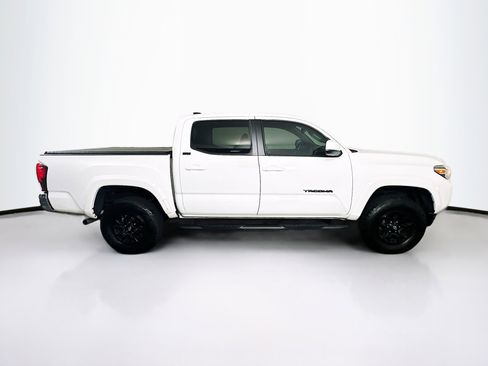 Used 2021 Toyota Tacoma SR5 image 10