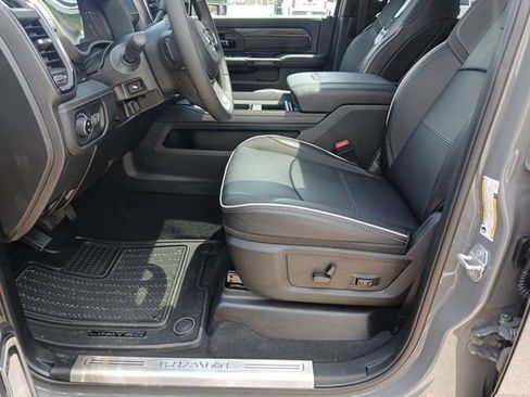 New 2026 RAM 3500 Limited AWD/4WD image 44