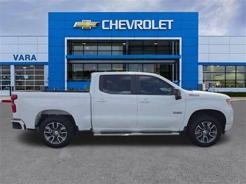 Used 2022 Chevrolet Silverado 1500 RST AWD/4WD image 6